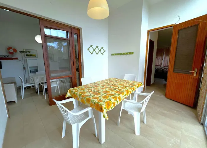 In 54702 Apartment *